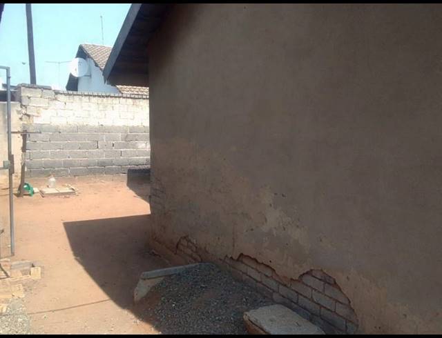 2 BEDROOM HOUSE FOR SALE IN KLIPSPRUIT
